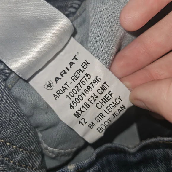 Ariat Kids Classic Blue Jeans - Picture 10 of 13